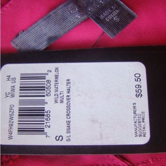 Red Halter Neck Women's Top 🔥 - Picture 10 of 10